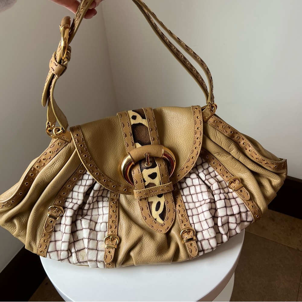 DIOR 2000’s Vintage beige animal print flap bag (2009)